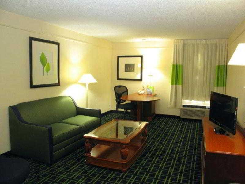 La Quinta Inn & Suites Tulsa Szoba fotó