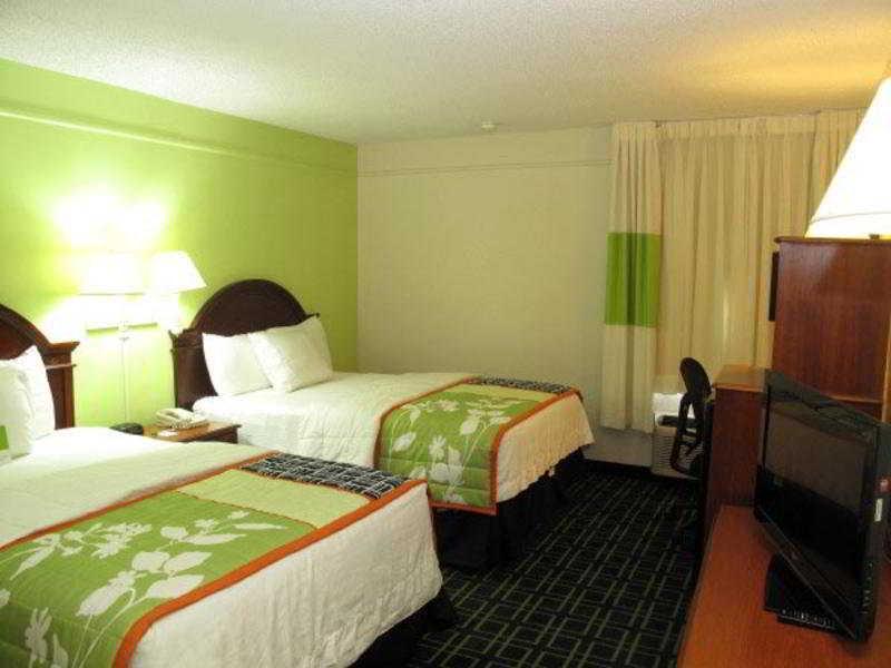 La Quinta Inn & Suites Tulsa Szoba fotó