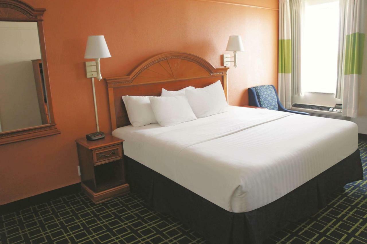 La Quinta Inn & Suites Tulsa Kültér fotó