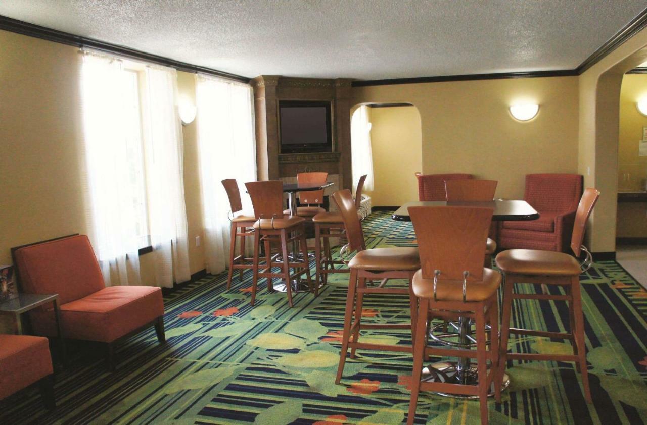 La Quinta Inn & Suites Tulsa Kültér fotó