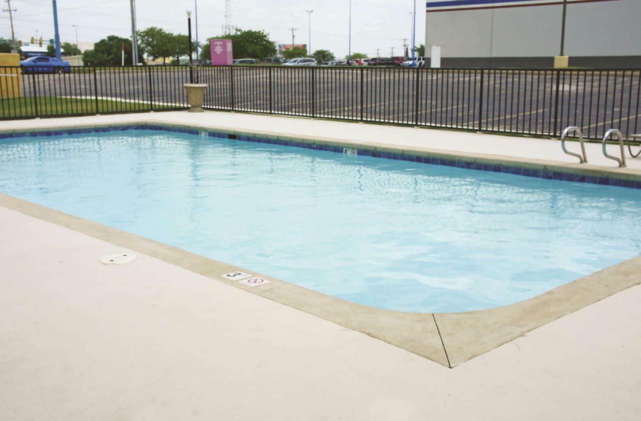 La Quinta Inn & Suites Tulsa Kültér fotó