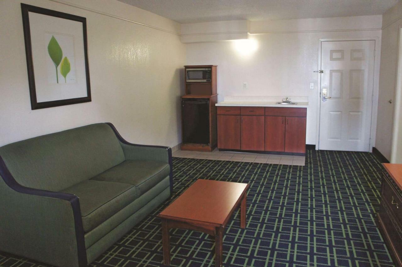 La Quinta Inn & Suites Tulsa Kültér fotó